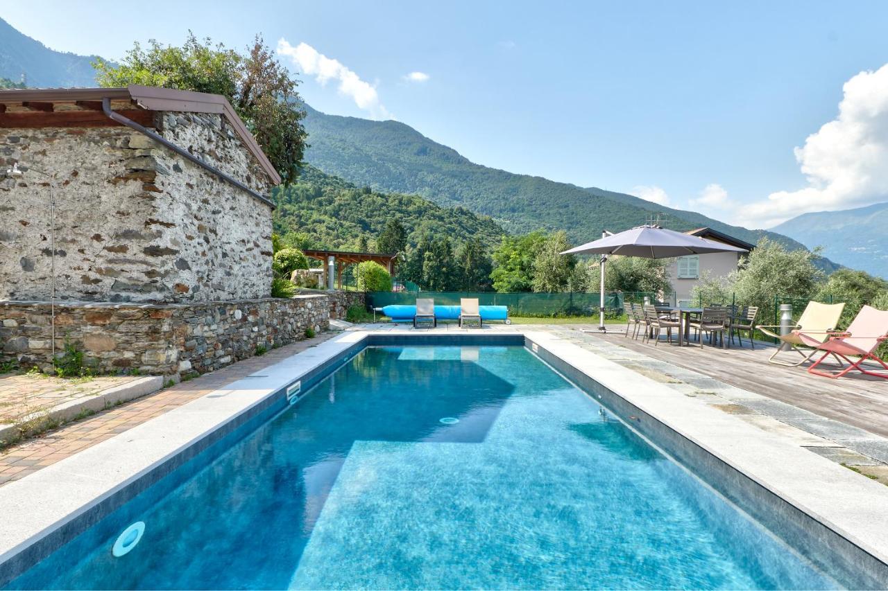 Chalet Con Piscina E Vista Panoramica Colico Exterior photo